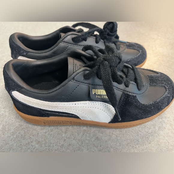 Puma Other - Puma Kids Palermo Sneakers in Black with White Stripe and Gum Sole size 1.5C
